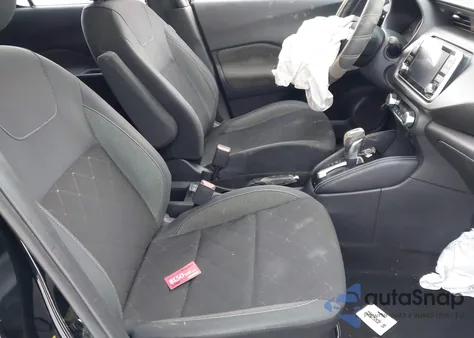 2020 Nissan Kicks Sv Xtronic Cvt z USA, uszkodzony, nr VIN 3N1CP5CV4LL498386